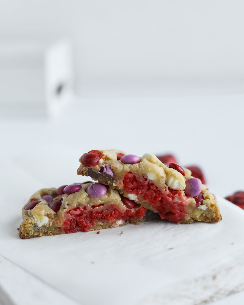 White Chocolate Strawberry Brownie Cookie - 2/13